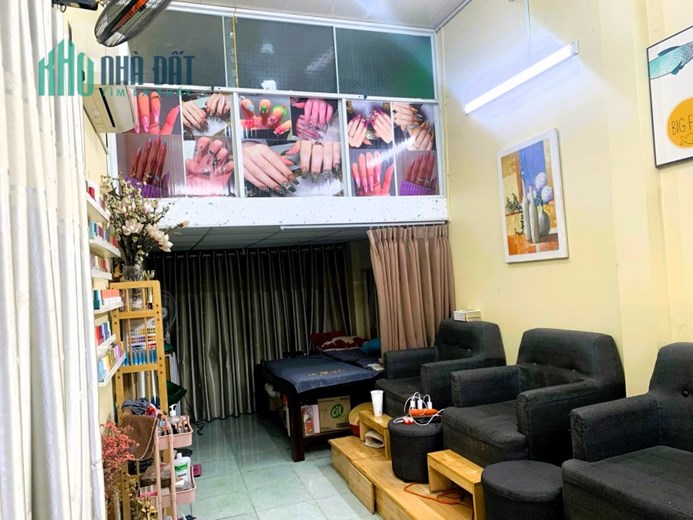 Sang tiệm nail 60m2 mặt tiền đường số 17 Linh Chiểu