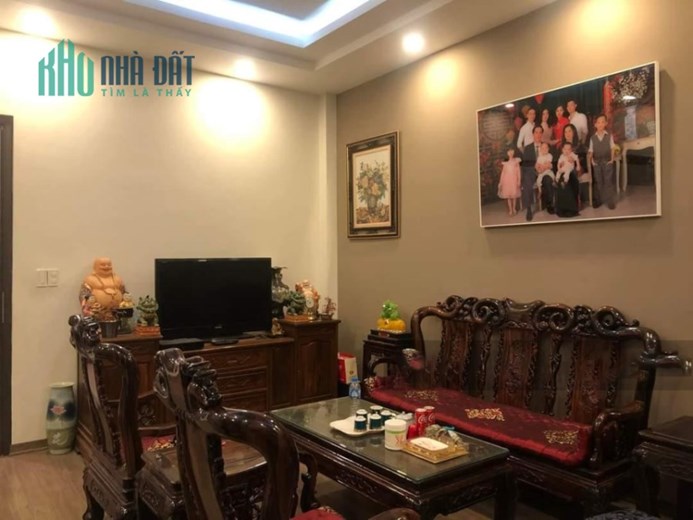 Nhà Trần Quang Diệu Hoàng Cầu Đống Đa 60m2 5 tầng MT 6m, ô tô tránh giá 13.9 tỷ (TL)