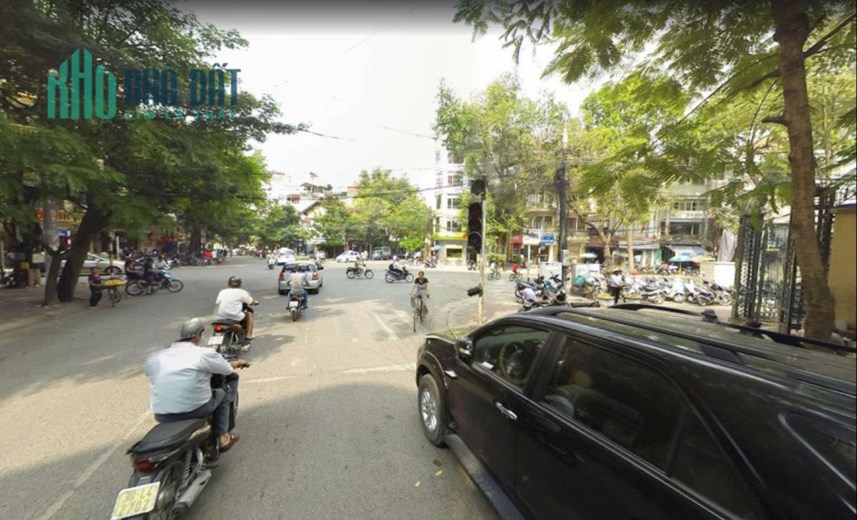 Mặt phố Hàn Thuyên, Hai Bà Trưng, vỉa hè kinh doanh, 280m, mặt tiền siêu rộng: 20m, 130 tỷ