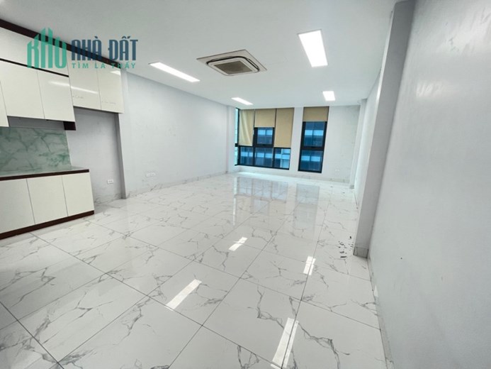 Định Công, Hoàng Mai, kinh doanh nhộn nhịp, vỉa hè oto tránh đỗ, 69m2x 8t, mt: 5.2m, 20 tỷ