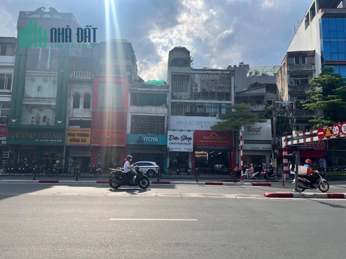 Bán 558m đất MP Tây Sơn Đống Đa MT14m pháp lý sạch, lý tưởng xây building khách sạn giá 180 tỷ
