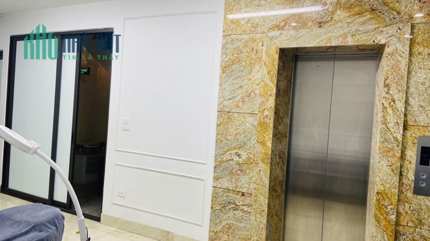Bán shophouse mặt phố Tôn Thất Thuyết 120m 6 tầng, MT5.5m thang máy nhập nội thất hiện đại giá 62 tỷ