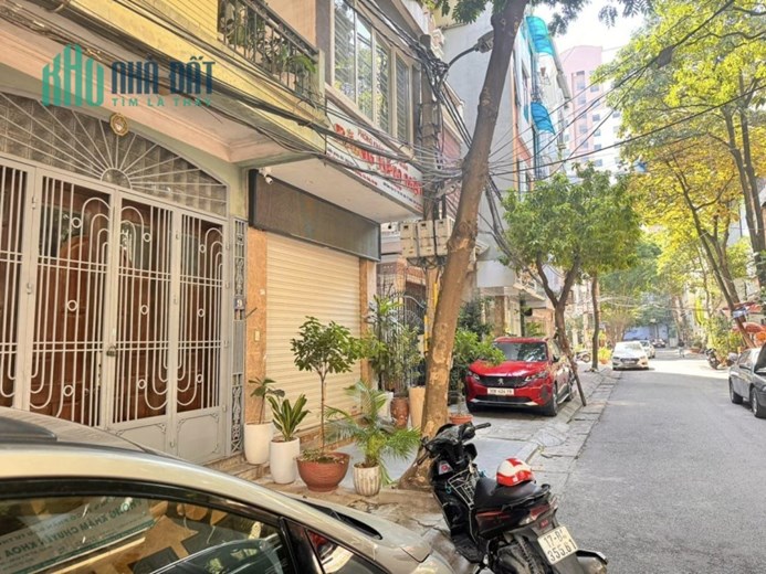 Bán phân lô Đỗ Quang Cầu Giấy otô tránh 52m 5T MT3.6m giá 15.2 tỷ