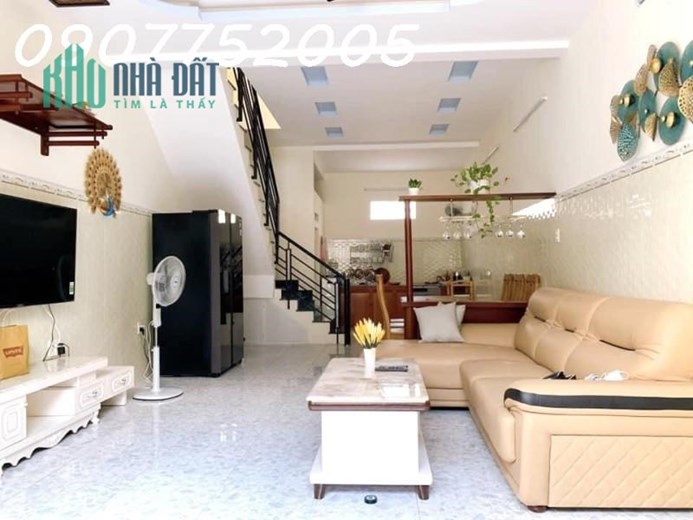 NHÀ ĐẸP HIỆP BÌNH PHƯỚC - SÁT QLO13 - 2PN - CHỈ 4TY5
