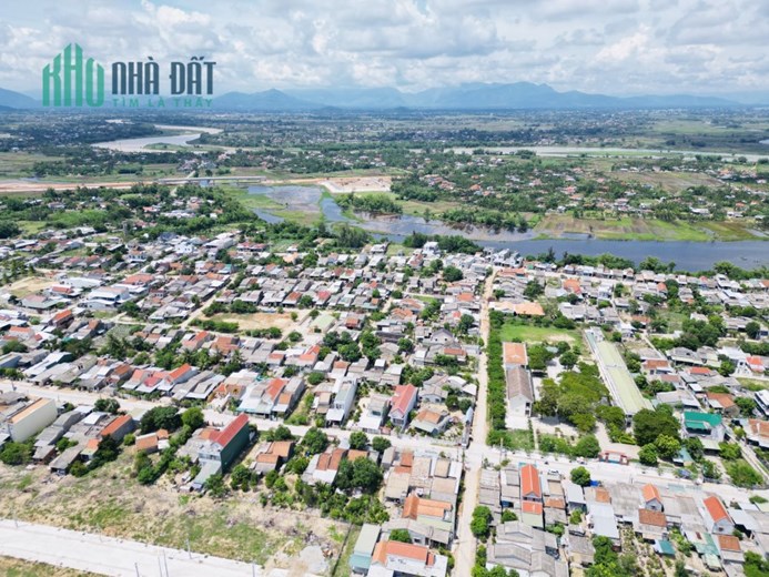 Bán lô góc mặt biển Đức Lợi Mộ Đức, 450m2(15mx30m), Sổ hồng chính chủ
