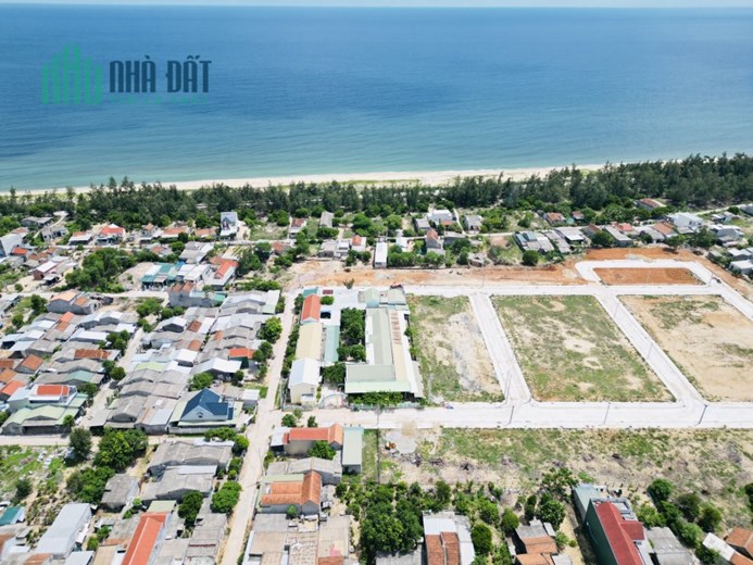 Bán lô góc mặt biển Đức Lợi Mộ Đức, 450m2(15mx30m), Sổ hồng chính chủ