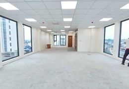 Sang nhượng sàn văn phòng 90m2 giá chỉ 22tr tại Kim Mã, Ba Đình.
