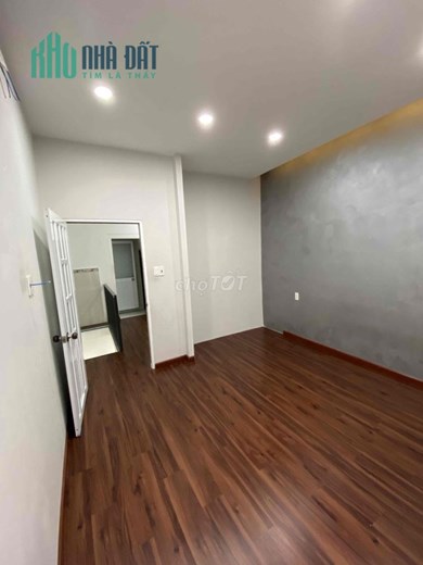 Cho thuê Nhà đẹp đường Nguyễn Sơn - 2 lầu 3PN - 7.5 triệu