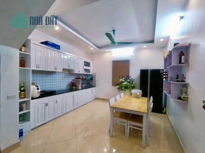 BÁN NHÀ HOÀNG MAI, GỐC ĐỀ. DT KHỦNG, Ở SƯỚNG 59M × 4 Tầng Chỉ 4 tỷ 950 triệu