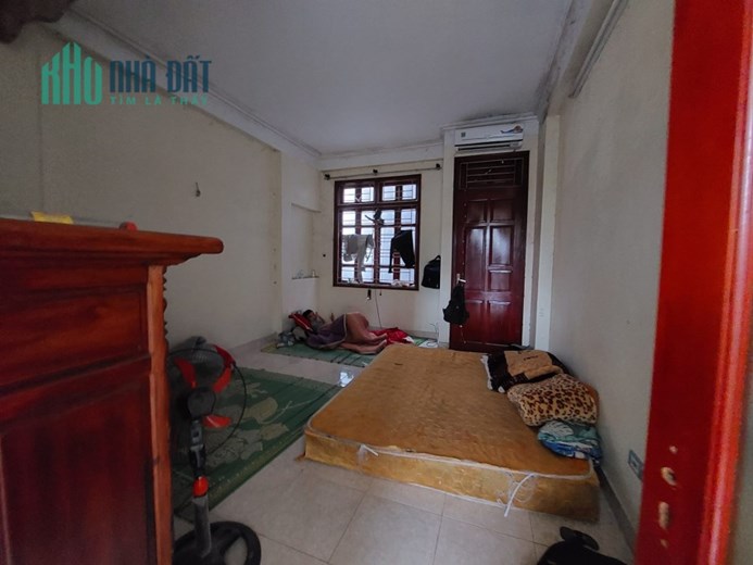 Cho thuê nhà, HGĐ, 40m2, 4T, 4N, cải tạo, Cổ Nhuế, 10 tr.