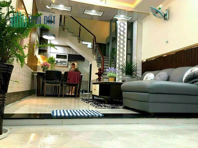 BÁN GẤP NHÀ SỔ HỒNG RIÊNG -HẺM XE HƠI , HUỲNH TẤN PHÁT, THị TRẤN NHÀ BÈ - 4M X 13M