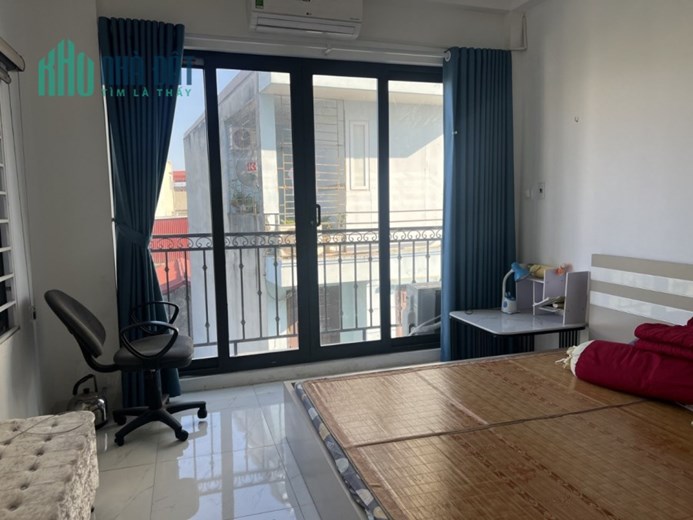 Bán nhà Đại La 32m xây 5T ngõ nông thẳng 3.7 tỷ