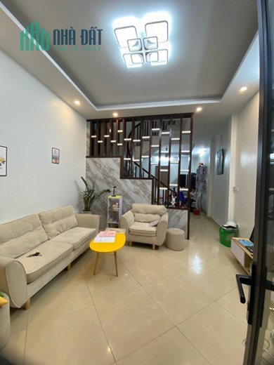 BÁN GẤP NHÀ HOÀNG MAI, GỐC ĐỀ. DT KHỦNG, Ở SƯỚNG 60M × 4 Tầng hơn 4 tỷ