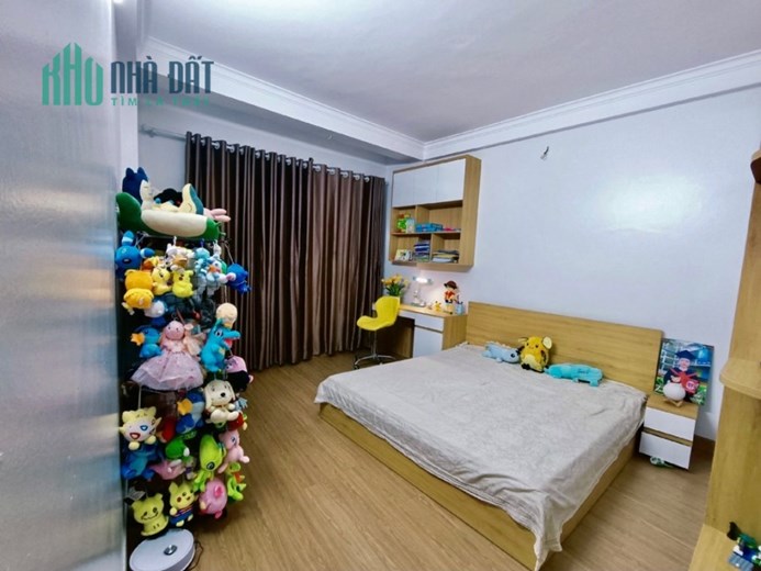 BÁN GẤP NHÀ HOÀNG MAI, GỐC ĐỀ. DT KHỦNG, Ở SƯỚNG 60M × 4 Tầng hơn 4 tỷ