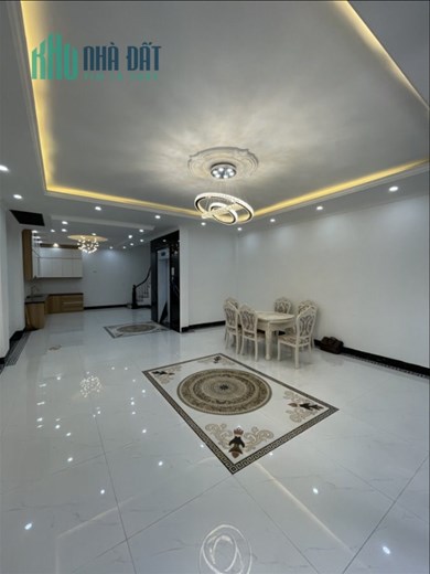 CHỈ 23 TỶ SỞ HỮU NHÀ VỊ TRÍ ĐẸP, THANG MÁY, VỈA HÈ, Ô TÔ TRÁNH, KINH DOANH PHỐ TRUNG KÍNH