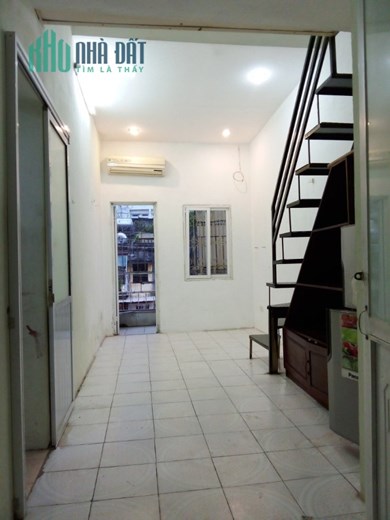 Cho thuê căn hộ chung cư, 2 phòng, 40m2, Tập thể Ban Đối ngoại, ngõ 409 Kim Mã.