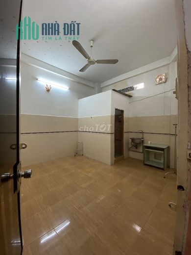 PHÒNG GIÁ RẺ NGAY TRUNG TÂM QUẬN 10