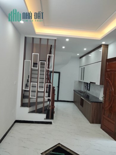 Siêu phẩm nhà đẹp Phan Đình Giót ngõ to ô tô đậu cửa 5 tầng mới đẹp nhỉnh 4 tỷ.