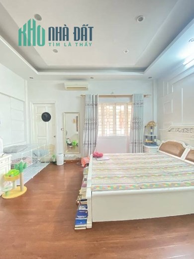 Bán nhà Ngõ 105 Xuân La Tây Hồ 63m x MT 4,3m - Nhỉnh 12 tỷ - Phân Lô- Ô tô Tránh - Vỉa hè