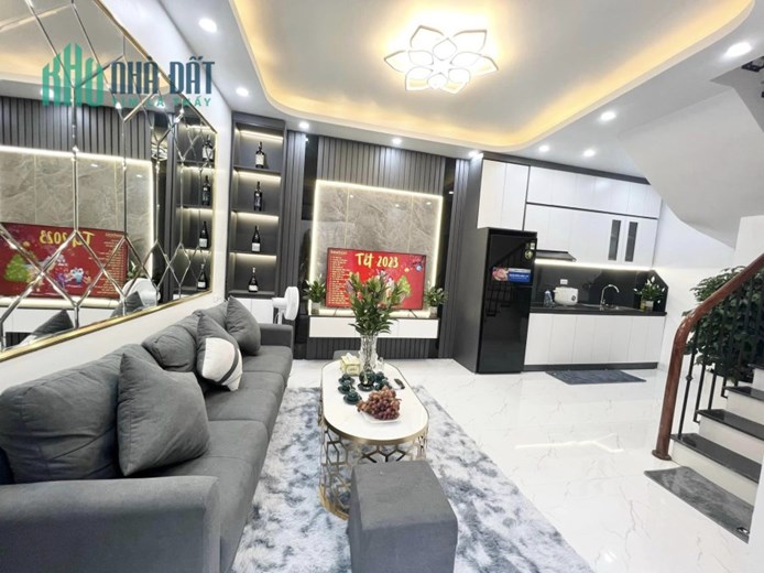 Bán Siêu phẩm ngõ chợ Khâm Thiên Quận Đống Đa 37m2x4 tầng nhỉnh 4 tỷ.