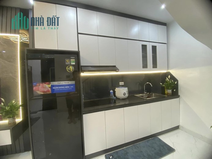 Bán Siêu phẩm ngõ chợ Khâm Thiên Quận Đống Đa 37m2x4 tầng nhỉnh 4 tỷ.
