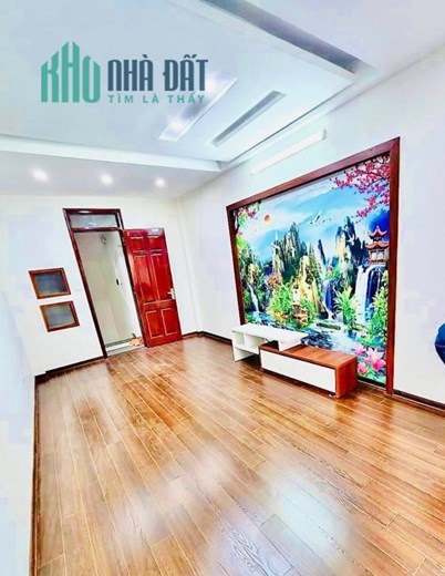 BÁN GẤP Nhà Ngõ 147 Tân Mai - Ngõ Thông Tứ Tung Ô Tô nhỏ đỗ cửa - Sổ đỏ 35m2 × 5 Tầng Chỉ hơn 4 tỷ