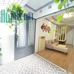 Nhà đẹp Ngang 3x13-hẻm 3m- 2 tấm -2 phòng Ngũ -2wc có 3 tỷ xx Đoàn Văn Bơ Q4