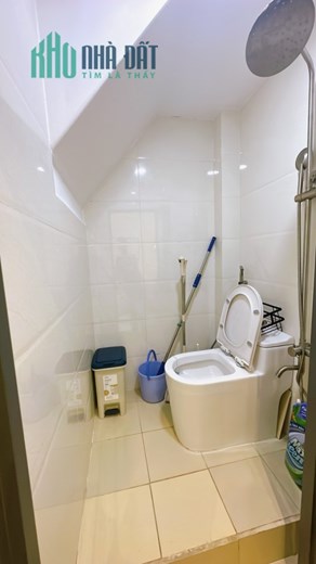 Nhà đẹp căn góc 2Mt kinh doanh -diện tích sd 36m2- 3tấm có 1,4 tỷ xx Nguyễn Khoái Q4