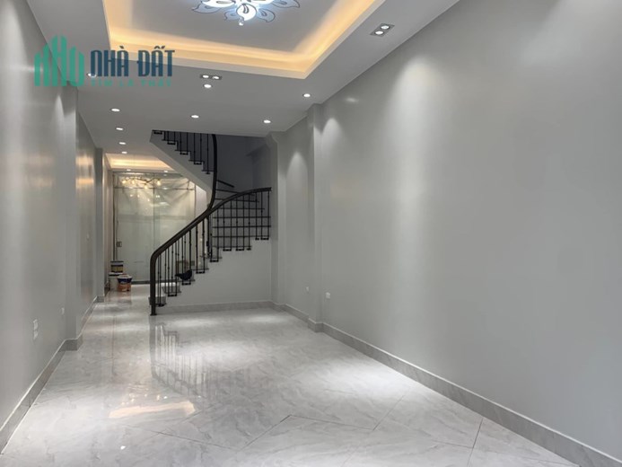 Nhà Hồng Mai, 45m2, 5T, 5.7 tỷ, vuông, cách ô tô 20m, nhà đẹp, 0977097287