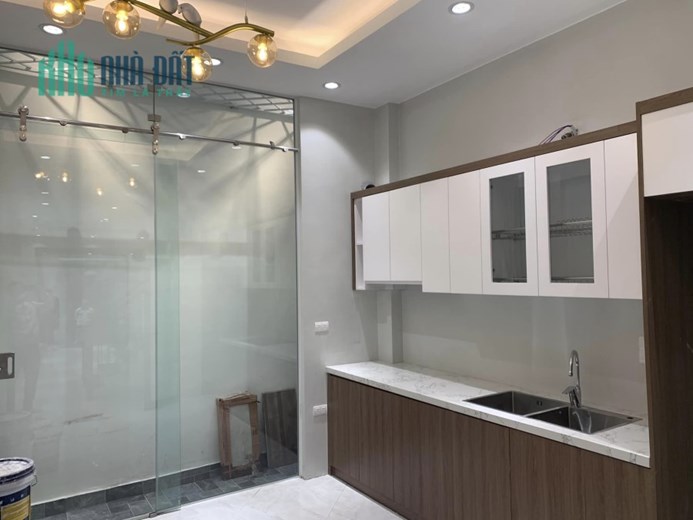 Nhà Hồng Mai, 45m2, 5T, 5.7 tỷ, vuông, cách ô tô 20m, nhà đẹp, 0977097287