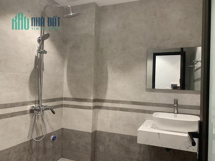 Nhà Hồng Mai, 45m2, 5T, 5.7 tỷ, vuông, cách ô tô 20m, nhà đẹp, 0977097287