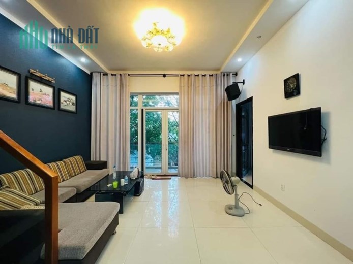 Cho thuê nhà 3 tầng mới xây  gần HÀ HUY TẬP cực đẹp - Phù hợp thuê ở, làm văn phòng...