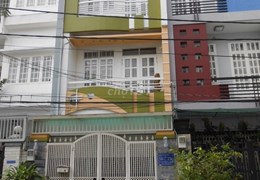 Nhà 3 tầng hẻm 784 Quang Trung, 4 phòng ngủ