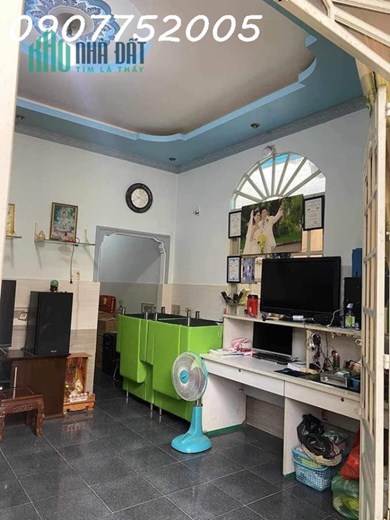 NHÀ ĐẸP Ở NGAY LÃ XUÂN OI - 80M2 - CHỈ 3TY8 -HXH