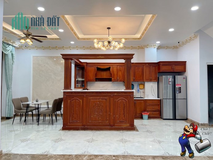 BIỆT THỰ LÔ GÓC 2 MẶT TIỀN ĐƯỜNG 10M NGAY HIỆP THÀNH QUẬN 12 - NGANG 11M, NỞ HẬU, 3 TẦNG, NỘI THẤT