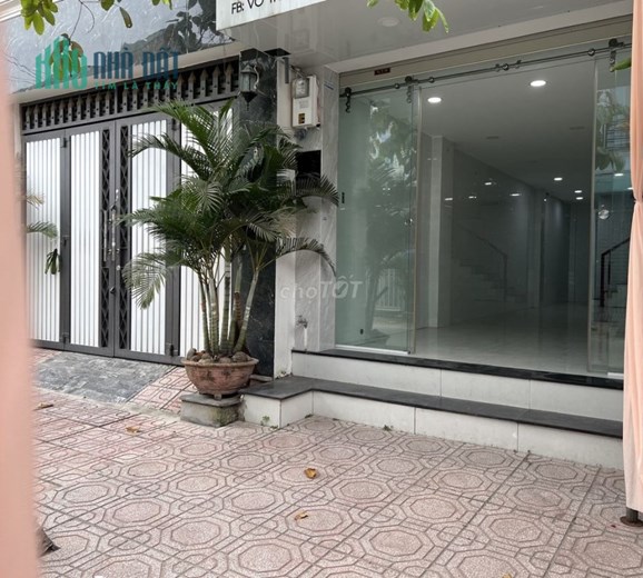 Nhà 4 tầng MTKD gần đường Nguyễn Văn Khối - 15 triệu