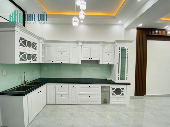 Bán nhà ngõ 229 Miếu Hai Xã, diện tích 50m 3 tầng GIÁ 2.68 tỉ, mới tinh, độc lập