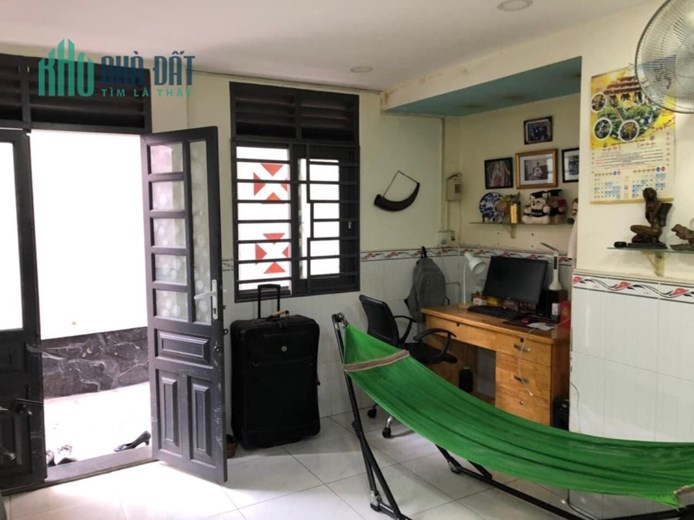 Hạ chào 450, bán gấp nhà Phạm Văn Đồng, Phường 3, Gò Vấp
