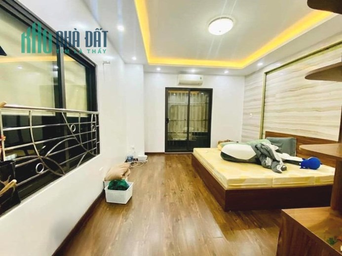 GIANG VĂN MINH - BA ĐÌNH - 3 PHÒNG NGỦ - NỘI THẤT SỊN - GẦN Ô TÔ - Nhỉnh 6 TỶ
