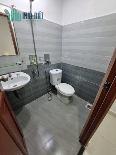 Bán nhà đường Thành Thái, phường 14, quận 10, 30m2, giá 4 tỷ 3