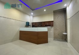 Nhà mặt tiền 4 tầng TRƯNG NỮ VƯƠNG cho thuê