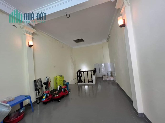 NAF ĐẸP HOÀNG VĂN THÁI
