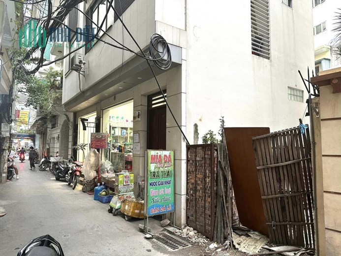 Bán Đất Cầu Giấy 128m2, mặt ngõ ô tô đỗ cửa chỉ vài bước chân là ra Phố Cầu Giấy, Khách mua xây để