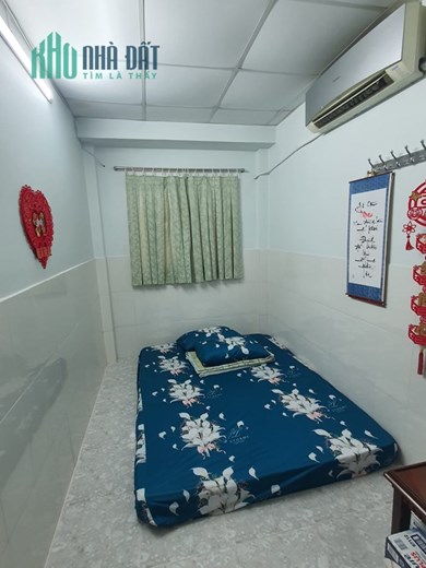 Bán nhà đường Nguyễn Tiểu La, quận 10, 30m2, giá 5 tỷ 2, hẻm xe hơi thông