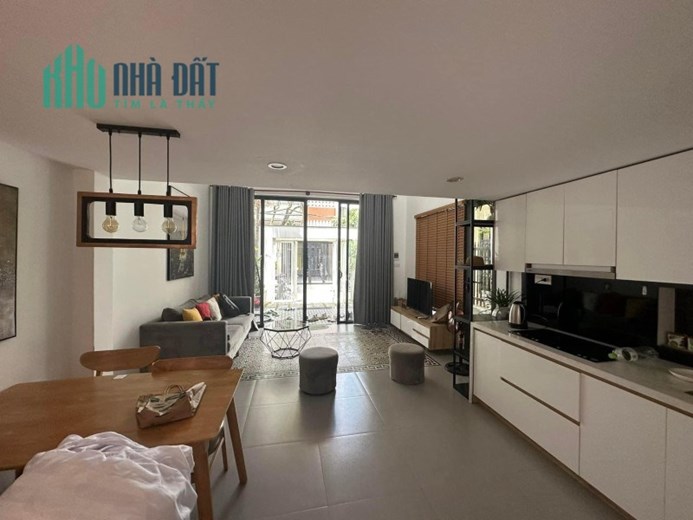 ►Nhà Mặt Tiền đường 5.5m gần Biển Mỹ Khê, 82m2, 2 tầng, 6.x tỷ