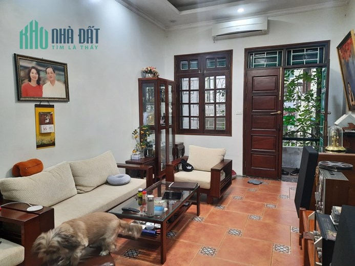 55m 5 Tầng Mặt Tiền 4m Nhỉnh 15 Tỷ. Phân Lô Vỉa Hè Rộng Ô Tô Tránh Dừng Đỗ Ngày Đêm Phố Hoàng Quốc