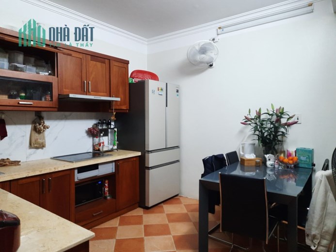 55m 5 Tầng Mặt Tiền 4m Nhỉnh 15 Tỷ. Phân Lô Vỉa Hè Rộng Ô Tô Tránh Dừng Đỗ Ngày Đêm Phố Hoàng Quốc