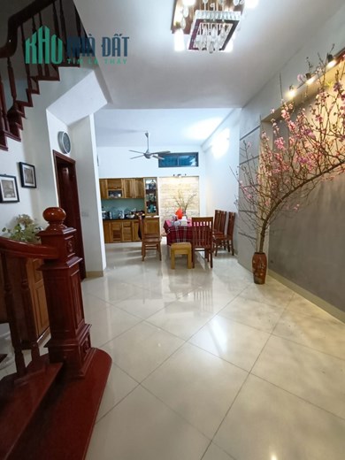41m Tiền 5m Nhỉnh 10 Tỷ Phân Lô 2 Thoáng Vài Bước Ra Ô Tô Tránh. Chủ Thiện Chí Bán Tặng Toàn Bộ Nội