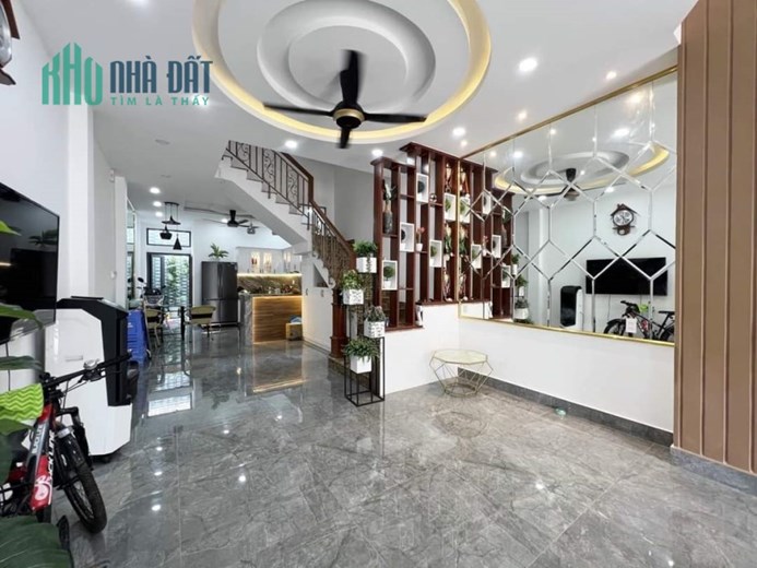 BÁN NHÀ THẠNH MỸ LỢI QUẬN 2 [ 94 M2 4.7 X 2O ] 4 TẦNG 4PN 5WC
BTCT - NHÀ HOÀN CÔNG - HỒ SƠ CHUẨN -