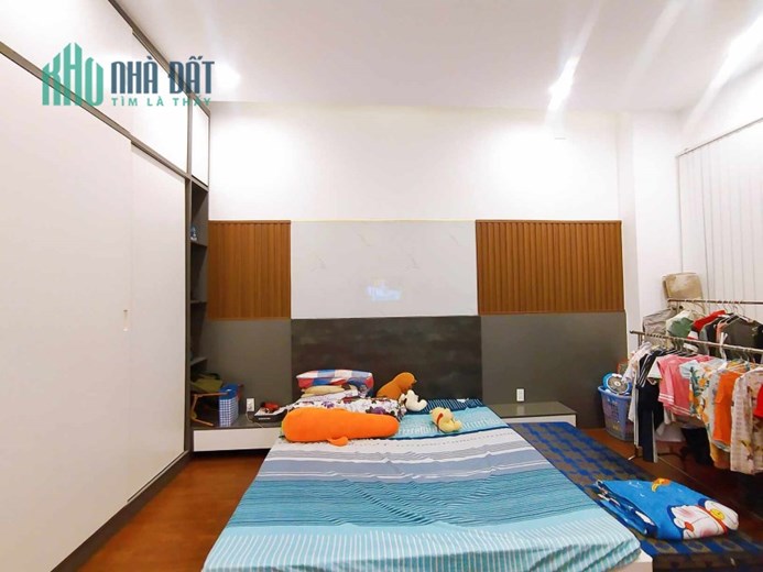 Bán nhà gần Trương Đình Hội Q8 - 60m2 - ngang 4.5m - Rất đẹp - Nội thất sang xịn